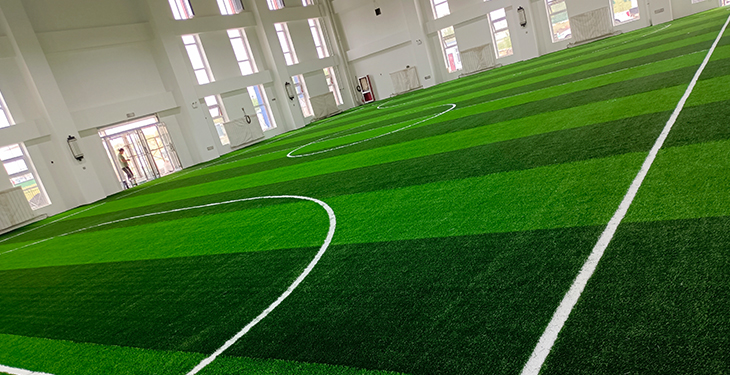 阿拉善盟孪井滩学校